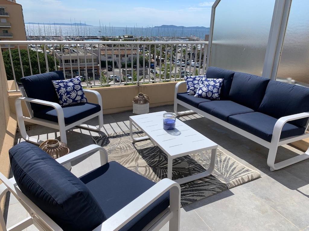 L'Effet Mer, Duplex Sur Le Port Avec Ses 2 Terrasses Vue Mer Hyères Kültér fotó